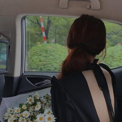 这名男子，捡到了人鱼。 海报